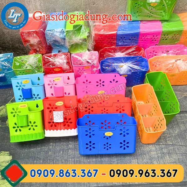 ống đũa nhựa treo tường giá sỉ tốt nhất thị trường