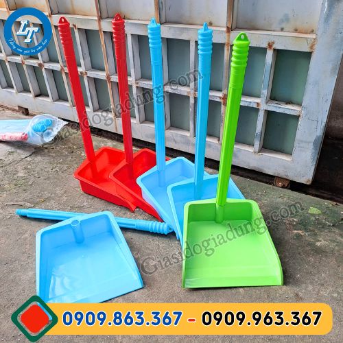 sản xuất và cung cấp sỉ giá rẻ ky hốt rác nhựa cán dài chất lượng cao