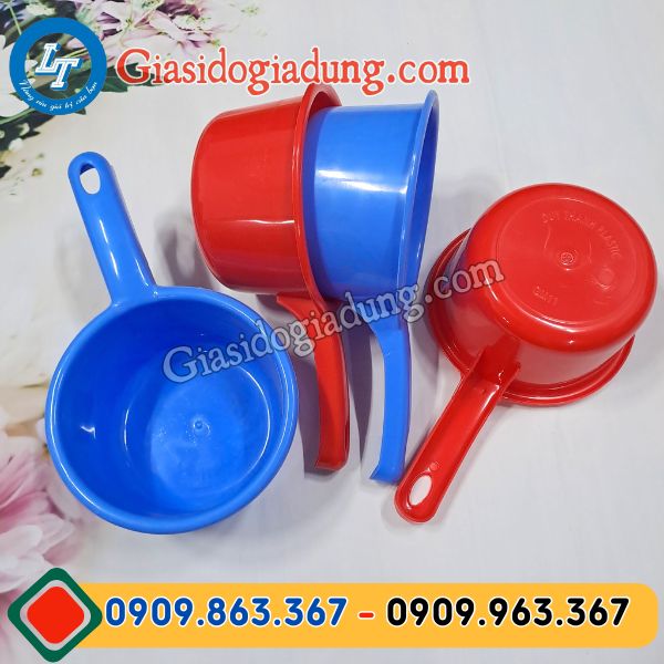 sỉ gáo múc nước nhựa không mỏ giá tại nhà máy