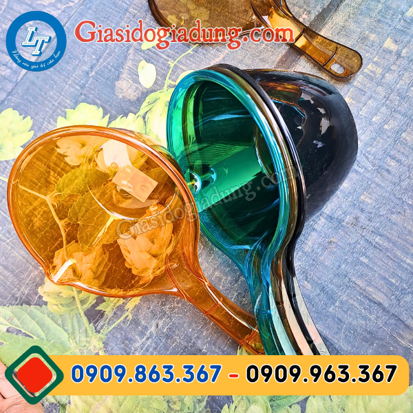 sỉ rẻ ca gáo nhựa múc nước trong suốt giá cạnh tranh toàn quốc