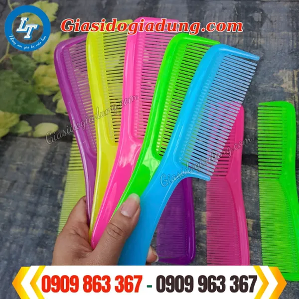 LƯỢC NHỰA CHẢI TÓC