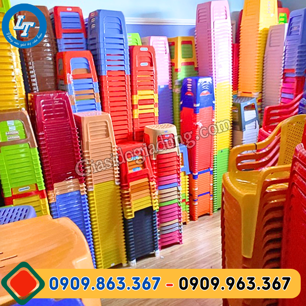 tìm mua sỉ bàn ghế nhựa giá rẻ nhất ở đâu tphcm