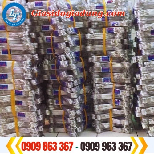 xưởng sản xuất và cung cấp sỉ lẻ móc treo quấn áo đủ loại giá rẻ tphcm