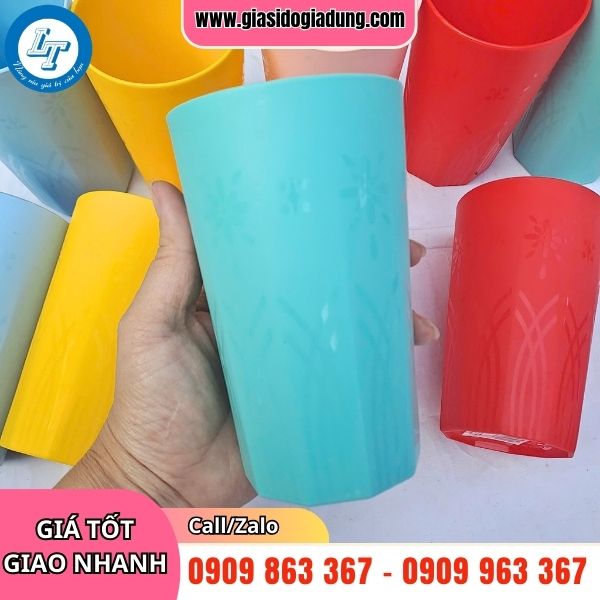 xưởng sỉ giá rẻ ly nhựa đủ loại cho đại lý