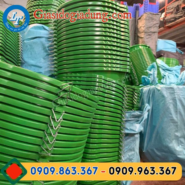 xưởng sỉ lẻ xô miệng phễu pha thuốc hóa chất giá rẻ đủ màu đủ size