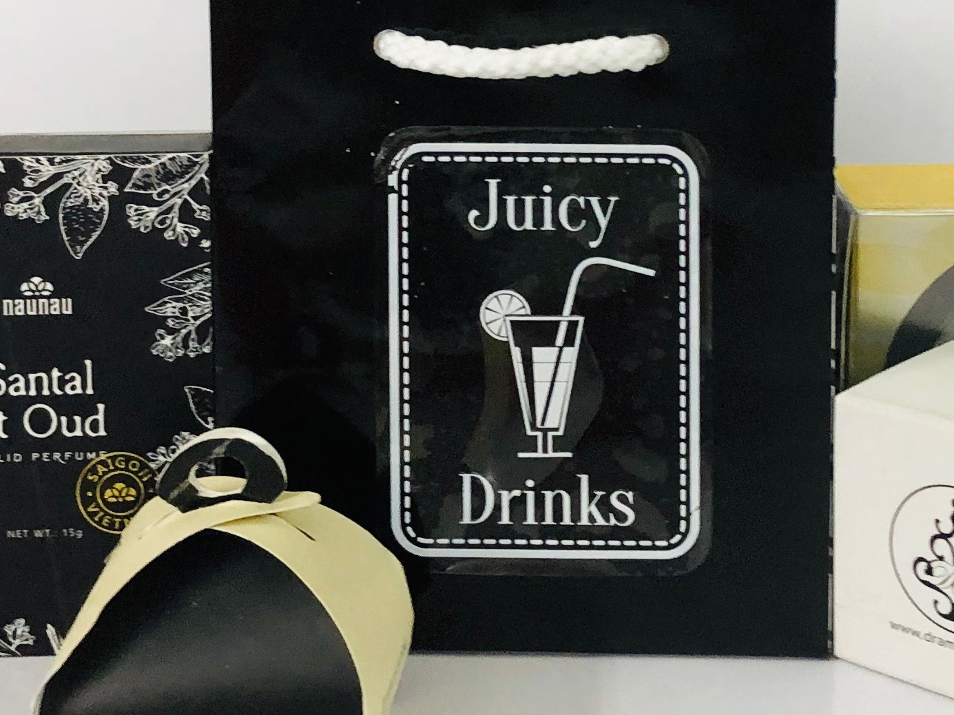 Tem decal ngày càng được nhiều doanh nghiệp yêu mến và lựa chọn in tem nhãn decal giá rẻ