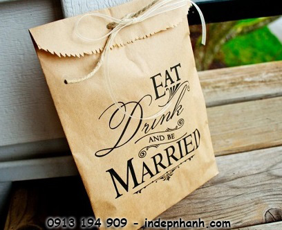 Tư vấn cách chọn tem nhãn dán cho từng loại sản phẩm Tư vấn in túi giấy chất lượng