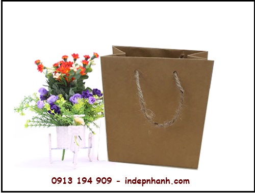 Còn gì hoàn hảo hơn khi đặt món quà của bạn vào chiếc túi đầy yêu thương và đem đi tặng.