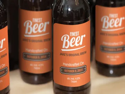 In nhãn decal dán hộp nhựa, chai lọ theo yêu cầu