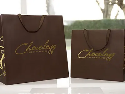 Thiết kế và trang trí họa tiết túi giấy