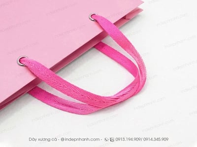 CHỌN QUAI TÚI GIẤY NHƯ THẾ NÀO CHO PHÙ HỢP