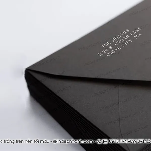 IN MỰC TRẮNG TRÊN NỀN ĐEN
