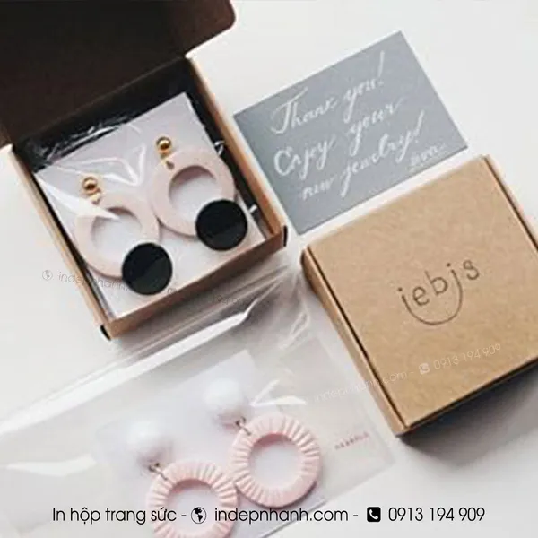 HỘP GIẤY ĐỰNG TRANG SỨC