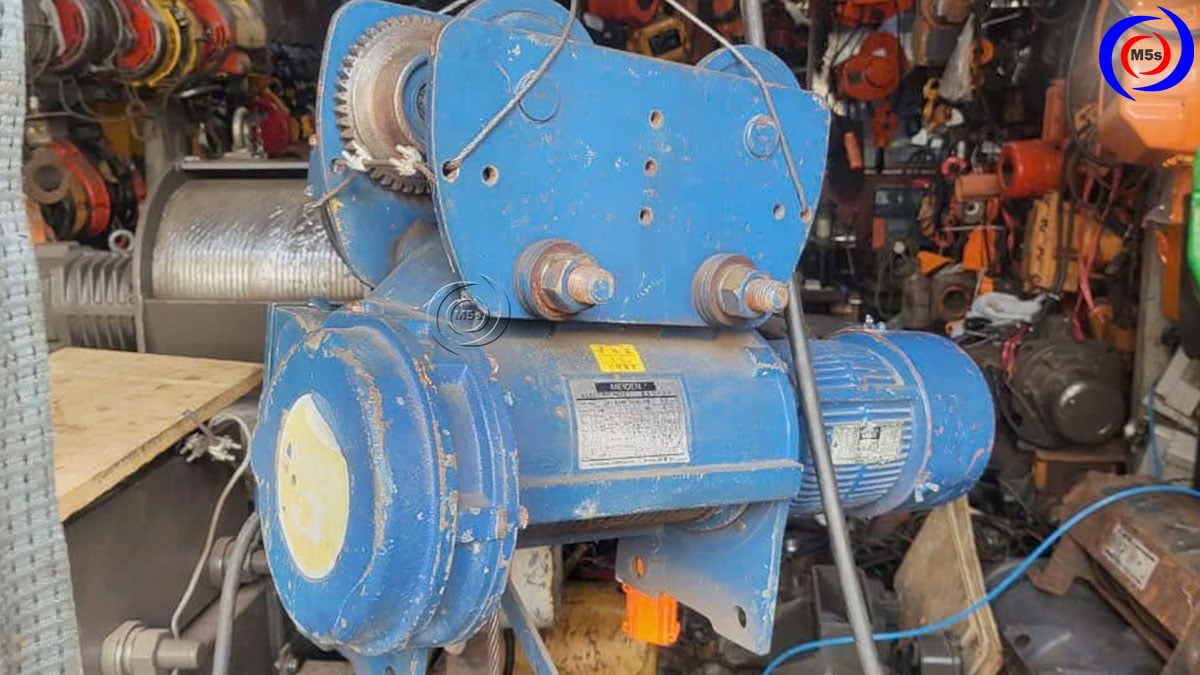 Máy tời Nhật bãi Máy tời Nhật bãi