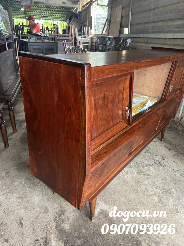 Tủ búp phê xưa có độ bền cao Tủ búp phê xưa có độ bền cao