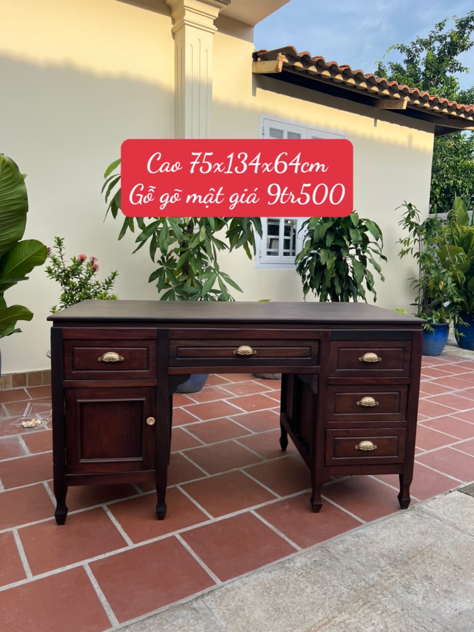 bàn làm việc xưa