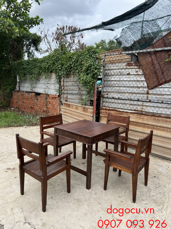 Bán bàn vintage đem đến dấu ấn riêng Bán bàn vintage đem đến dấu ấn riêng