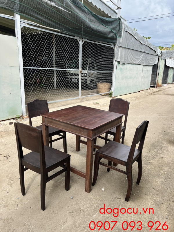 Nhiều mẫu bàn ghế thời bao cấp Nhiều mẫu bàn ghế thời bao cấp