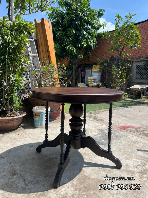 Thiết kế cổ điển và sang trọng