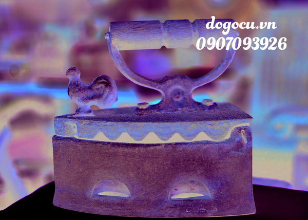 Thiết kế độc đáo của bàn ủi con gà 7 lỗ Thiết kế độc đáo của bàn ủi con gà 7 lỗ