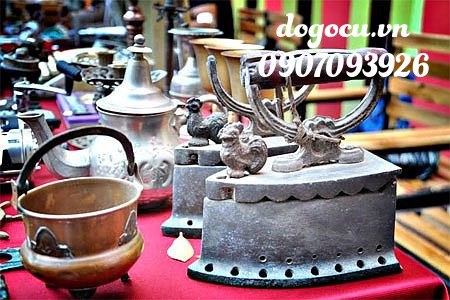 Lịch sử ra đời của bàn ủi con gà 9 lỗ Lịch sử ra đời của bàn ủi con gà 9 lỗ