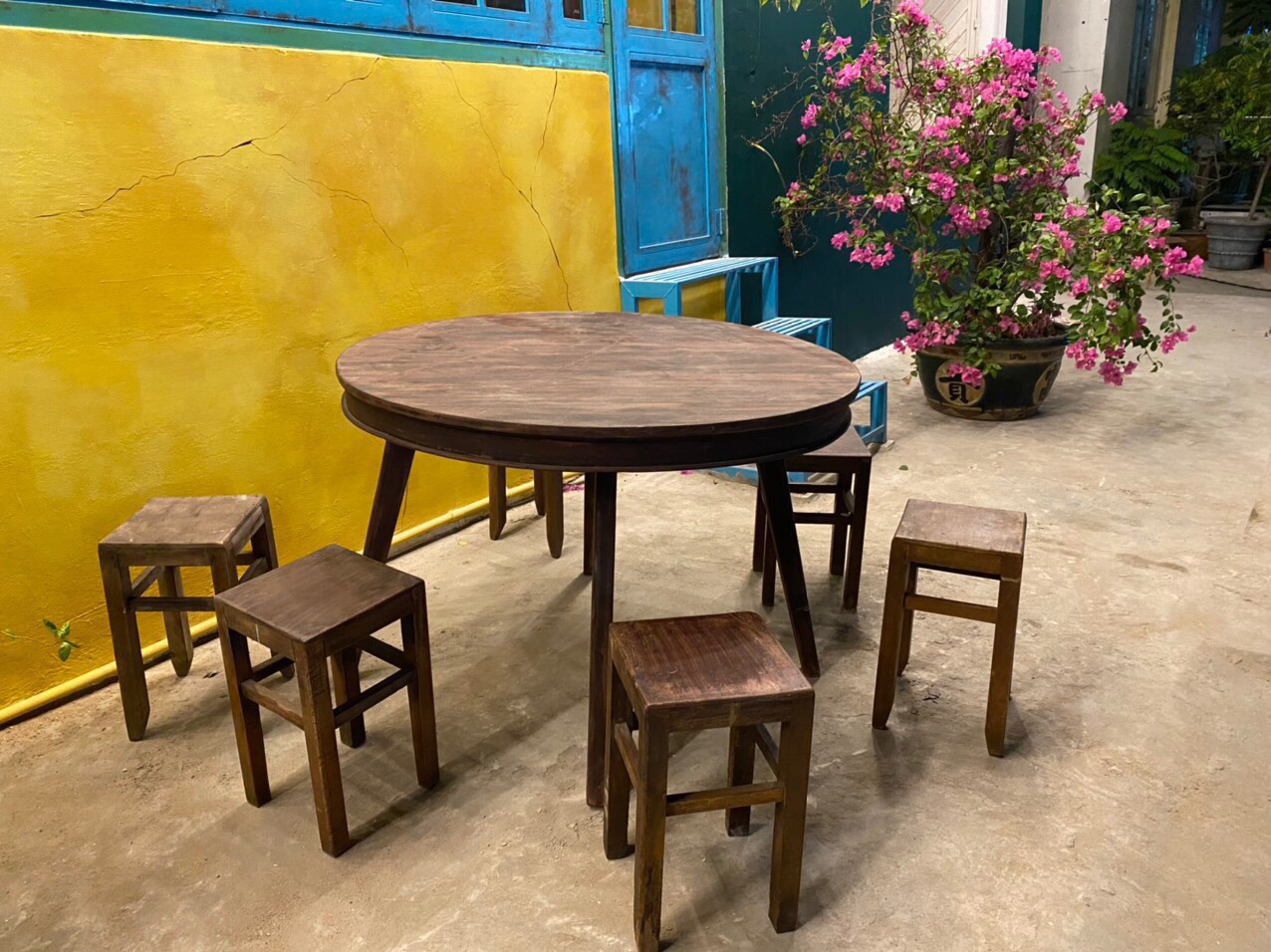 Lâm Hải cam kết mang đến sản phẩm đồ gỗ cũ phạm thế hiển được chọn lọc kỹ lưỡng, đảm bảo thông tin chính xác 100% về sản phẩm Lâm Hải cam kết mang đến sản phẩm đồ gỗ cũ phạm thế hiển được chọn lọc kỹ lưỡng, đảm bảo thông tin chính xác 100% về sản phẩm