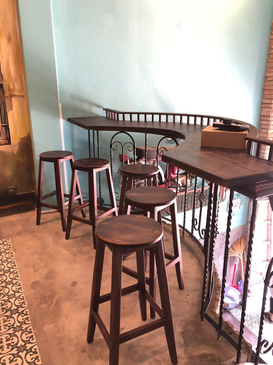 ghế quầy bar gỗ