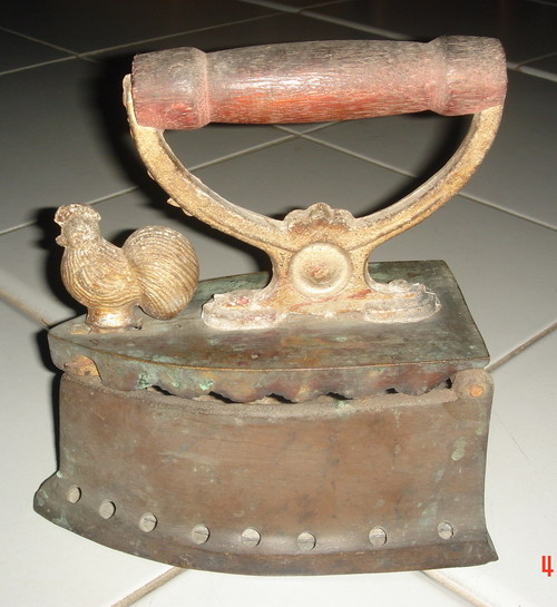 bàn ủi con gà bàn ủi con gà