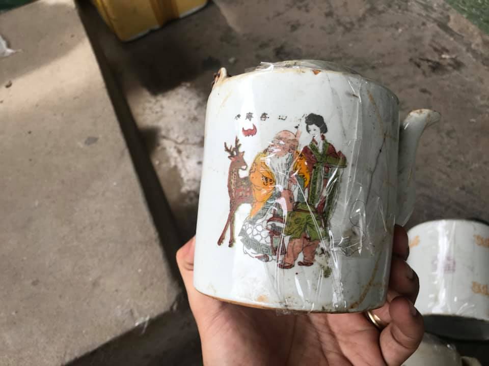 ấm trà xưa hình 4 ấm trà xưa hình 4