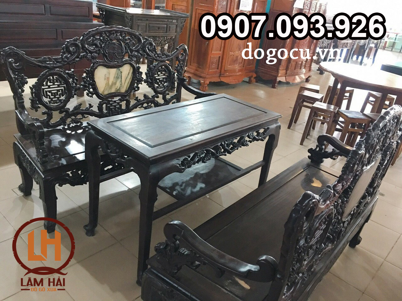 bàn ghế gỗ cổ điển