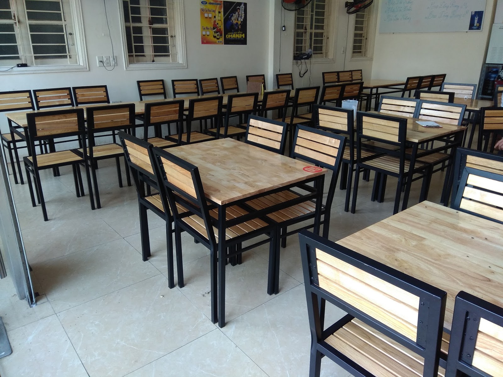 bàn ghế gỗ cũ thanh lý tphcm bàn ghế gỗ cũ thanh lý tphcm