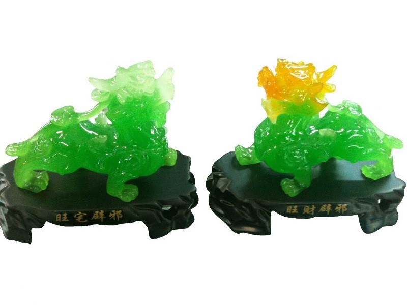 Mách bạn linh vật phong thủy kết hợp với bàn ghế gỗ phòng khách giá bình dân mang lại tài lộc cho gia chủ Mách bạn linh vật phong thủy kết hợp với bàn ghế gỗ phòng khách giá bình dân mang lại tài lộc cho gia chủ