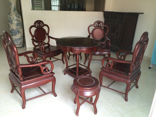 BÍ QUYẾT CHỌN BÀN GHẾ GỖ PHÒNG KHÁCH GIÁ BÌNH DÂN CHO VỢ CHỒNG TRẺ BÍ QUYẾT CHỌN BÀN GHẾ GỖ PHÒNG KHÁCH GIÁ BÌNH DÂN CHO VỢ CHỒNG TRẺ