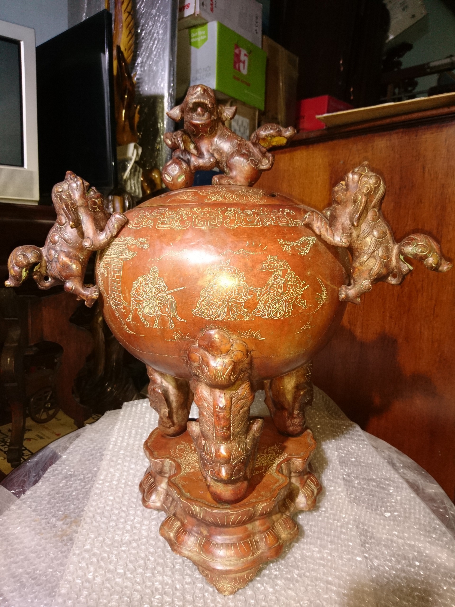 đỉnh thất lân vờn cầu đỉnh thất lân vờn cầu