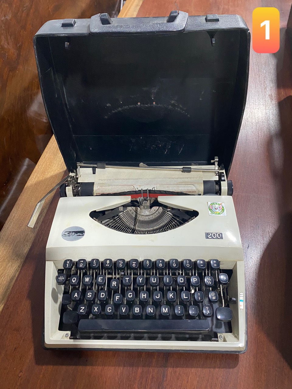 máy đánh chữ ngày xưa máy đánh chữ ngày xưa