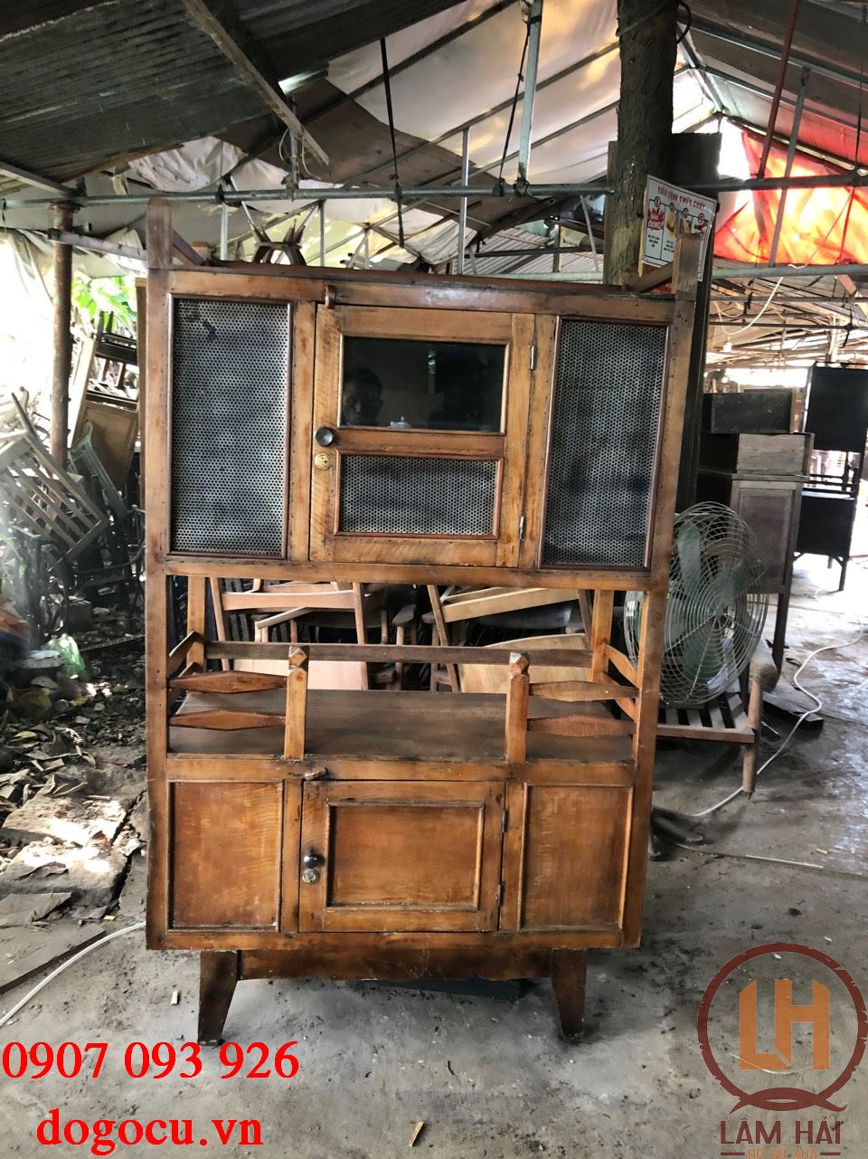 Tủ gạc-măng-rê (chạn bát) ngày xưa.
