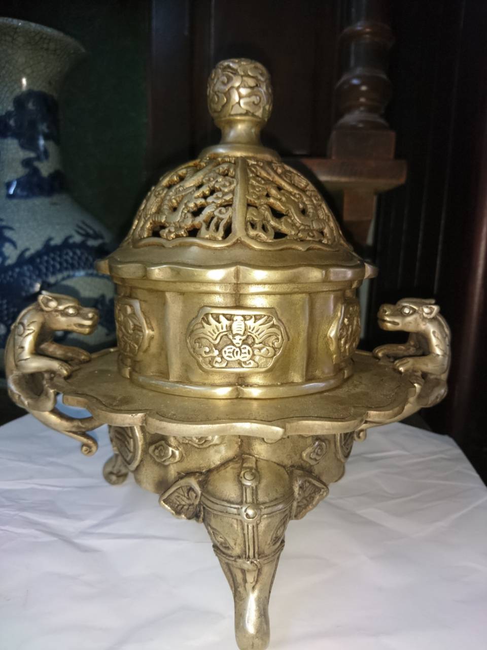 lư đốt trầm bằng đồng lư đốt trầm bằng đồng