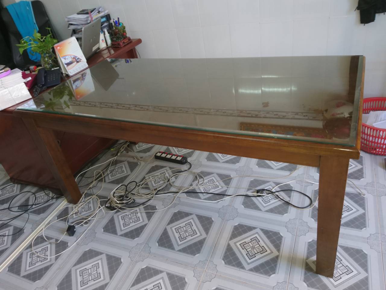 thanh lý bàn gỗ thanh lý bàn gỗ