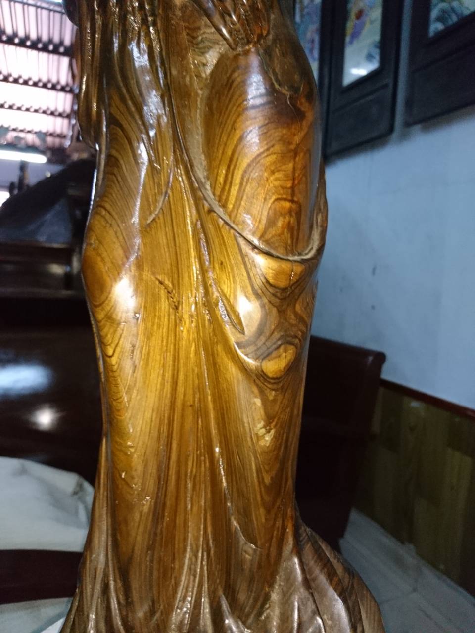 tượng cô gái bằng gỗ tượng cô gái bằng gỗ