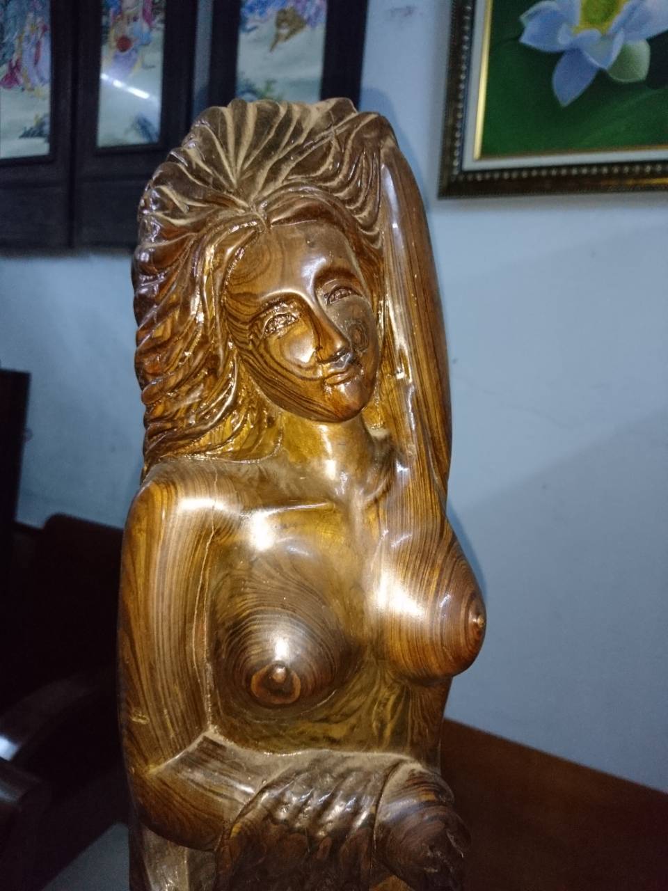 tượng cô gái bằng gỗ tượng cô gái bằng gỗ