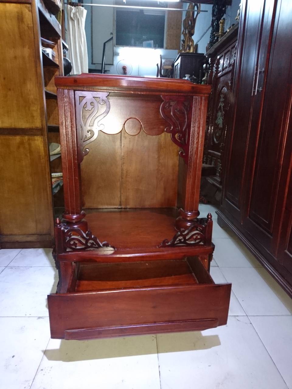 bàn thờ ông địa giá rẻ  bàn thờ ông địa giá rẻ