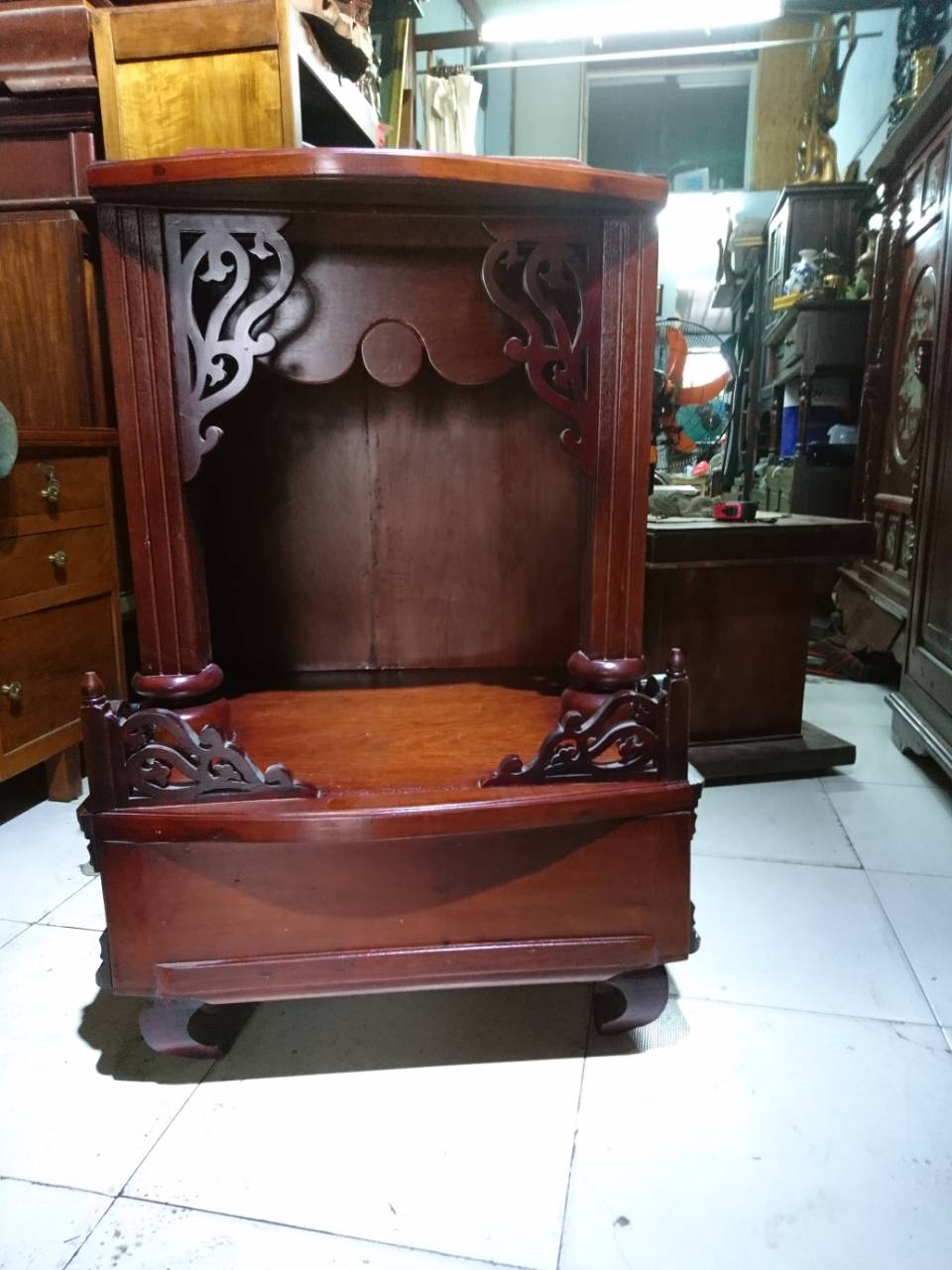 bàn thờ ông địa giá rẻ  bàn thờ ông địa giá rẻ