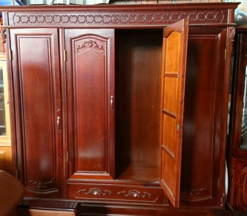 Tủ quần áo 4 buồng gỗ tự nhiên Tủ quần áo 4 buồng gỗ tự nhiên