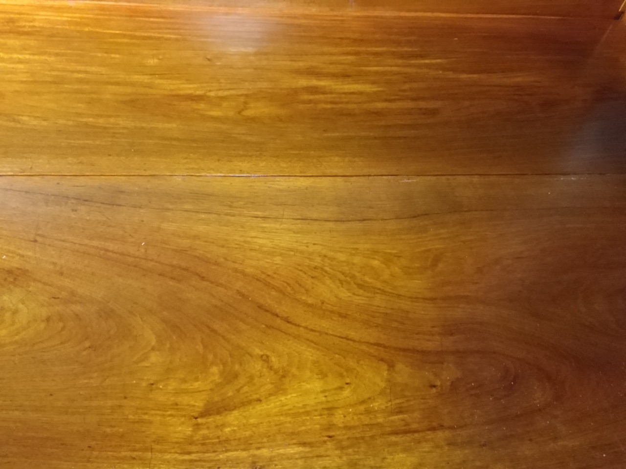 Ghế gỗ dài kéo ra thành giường Ghế gỗ dài kéo ra thành giường