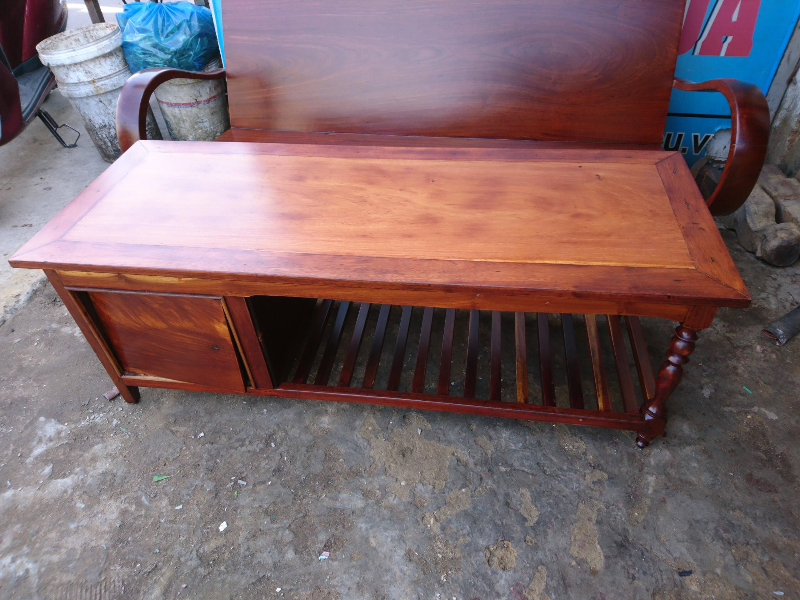 salon thùng salon thùng