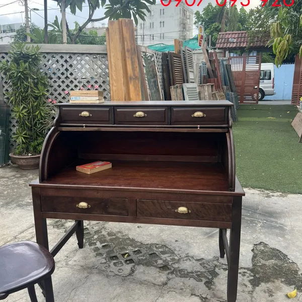 Bàn làm việc bằng gỗ tự nhiên - Tinh hoa trong từng chi tiết