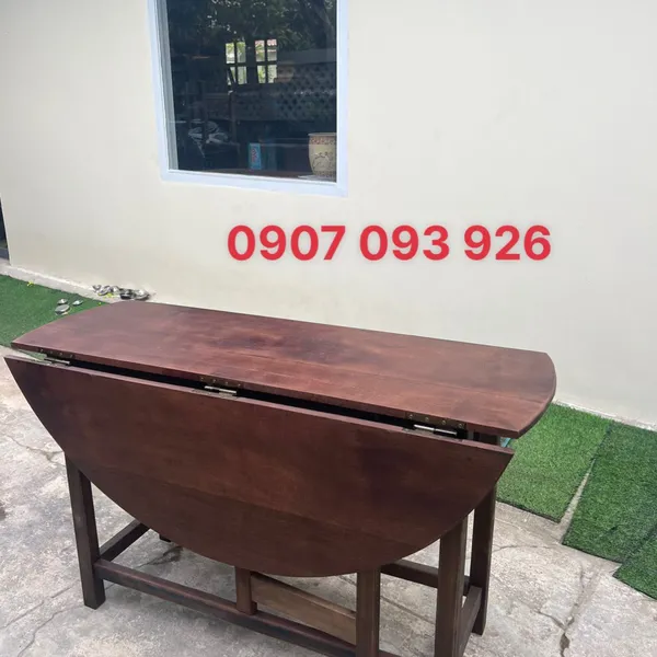 Bàn tròn xếp 2 cánh, vật phẩm mang đậm giá trị văn hóa xưa