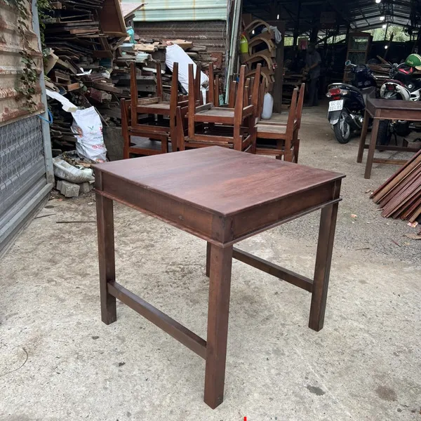 Bộ bàn ăn 4 ghế gỗ tự nhiên - Bàn cao 75x75x75cm, ghế cao 45cm với nhiều ưu việt