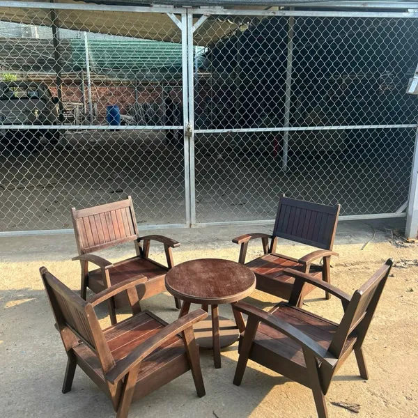 Bộ bàn ghế cafe gỗ