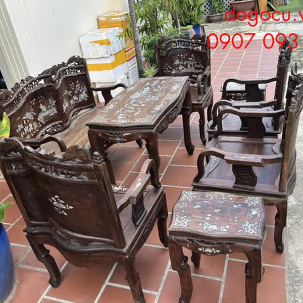 Bộ bàn ghế cuốn thư Gỗ Gụ với nhiều ưu điểm nổi trội